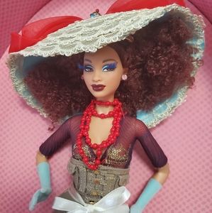 BYRON LARS CHAPEAUX COLLECTION -  Sugar  First in the series